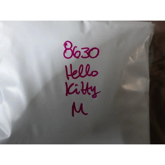 Hello Kitty Sanrio Gray Wide Leg Sweatpants Glitter Apple Graphic Womens Medium - Picture 9 of 9